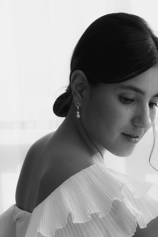 Minimalist Freshwater Pearl Earrings