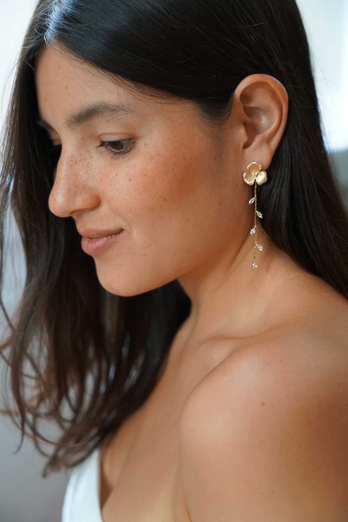Elegant floral earrings