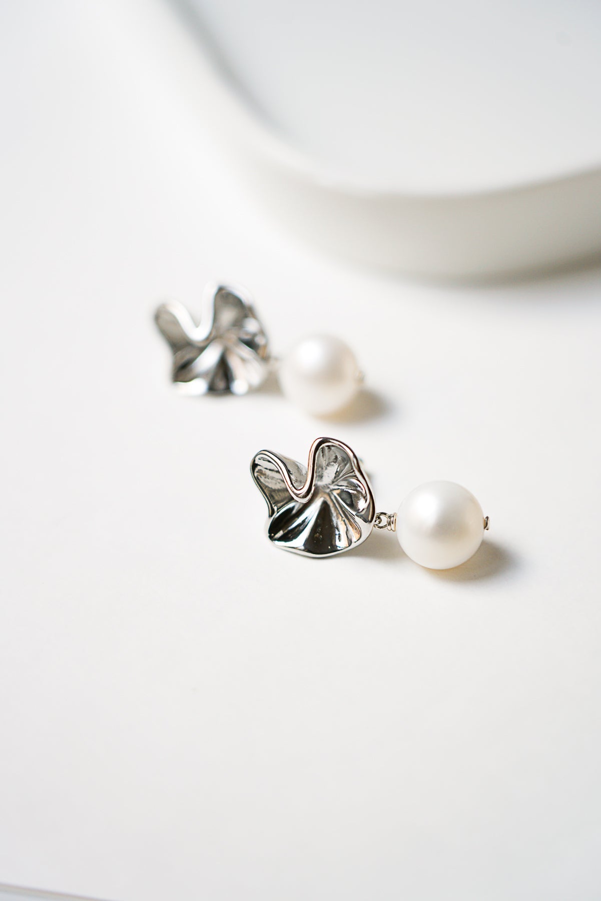 Fashion natural pearl earrings