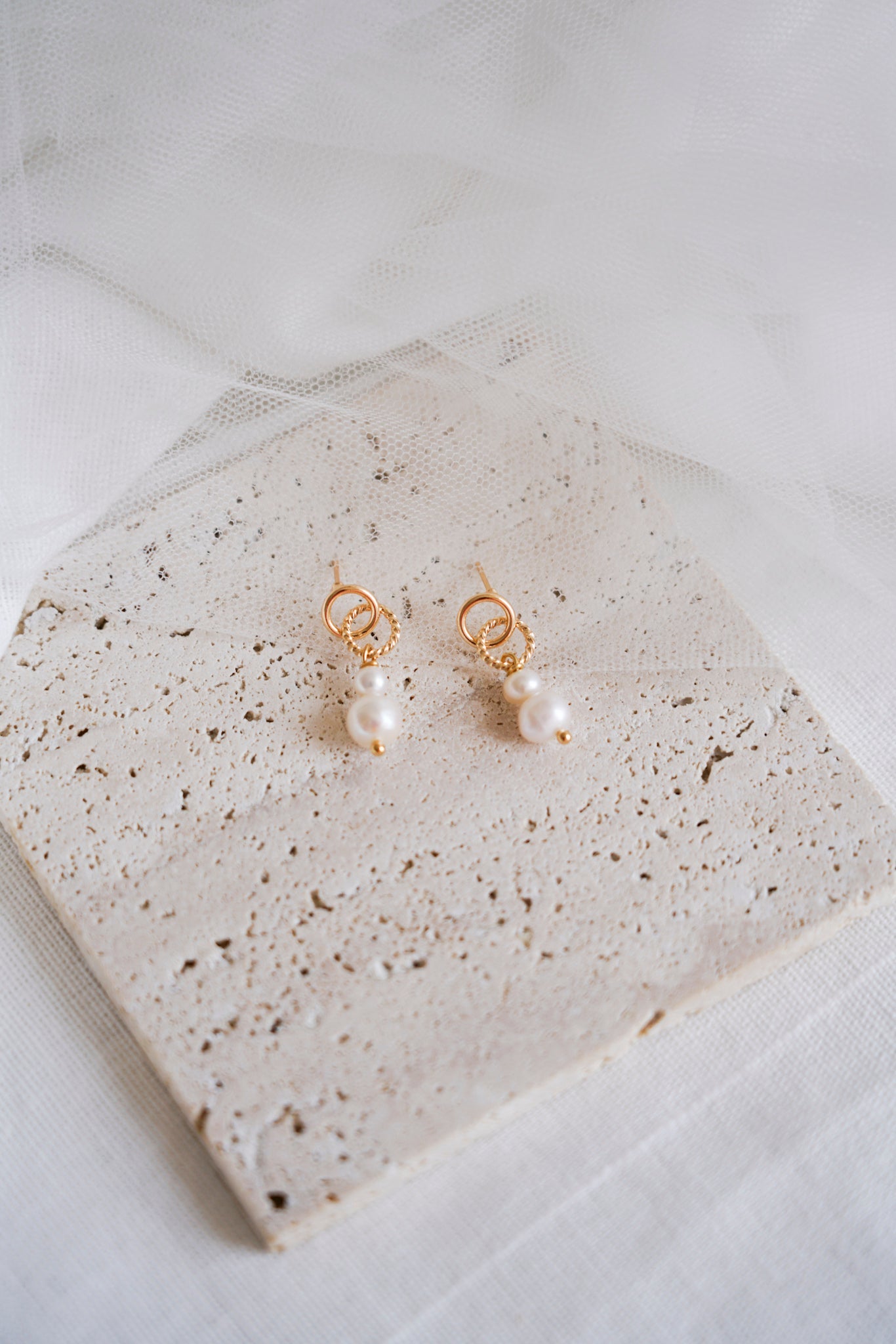 Minimalist Freshwater Pearl Earrings