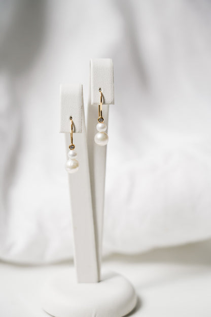 Pearl and zircon earrings