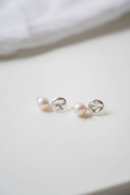 Short Baroque Pearl Earrings