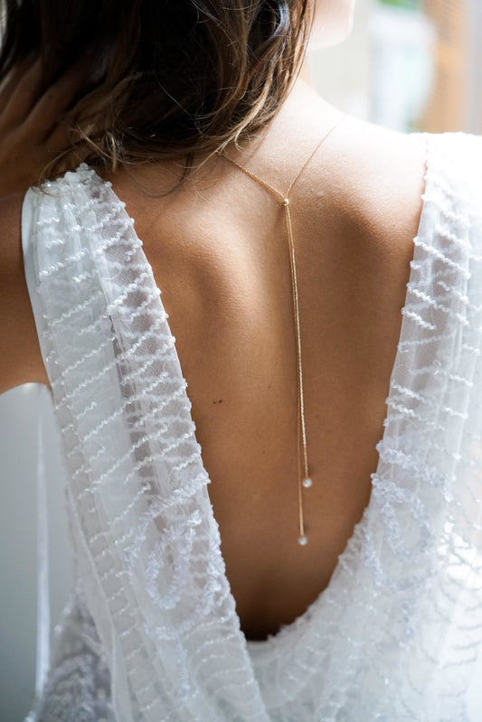 Exquisite - Natural Pearl Back Necklace