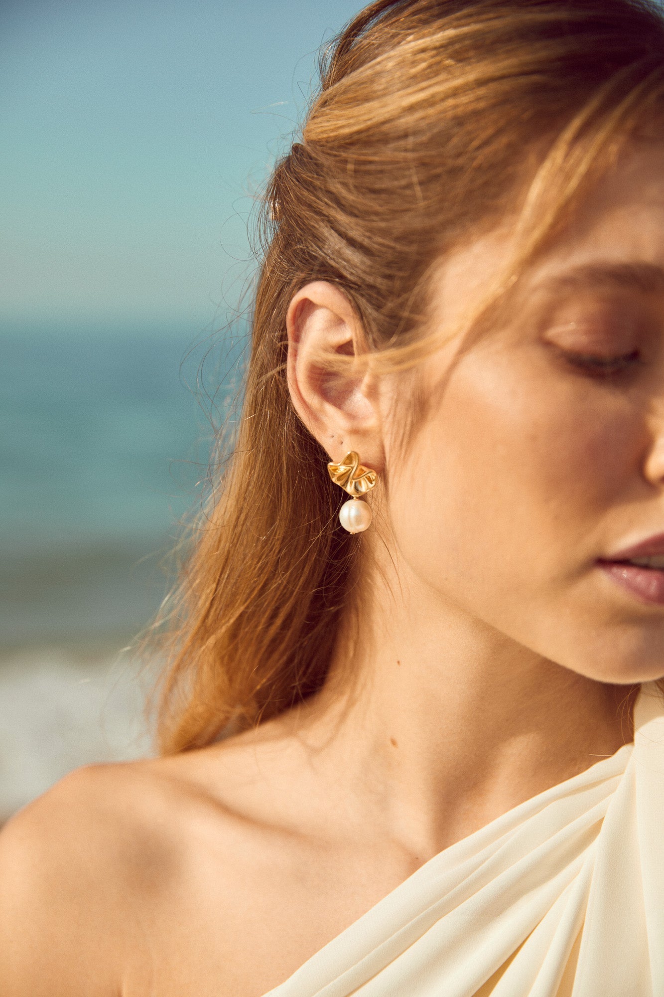 Fashion natural pearl earrings