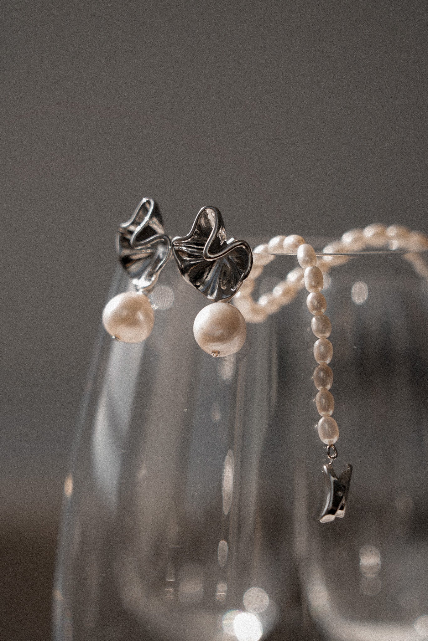 Fashion natural pearl earrings