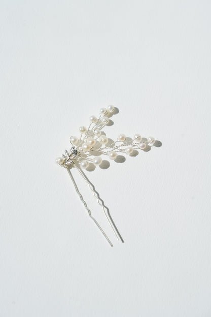 Real pearl hairpin