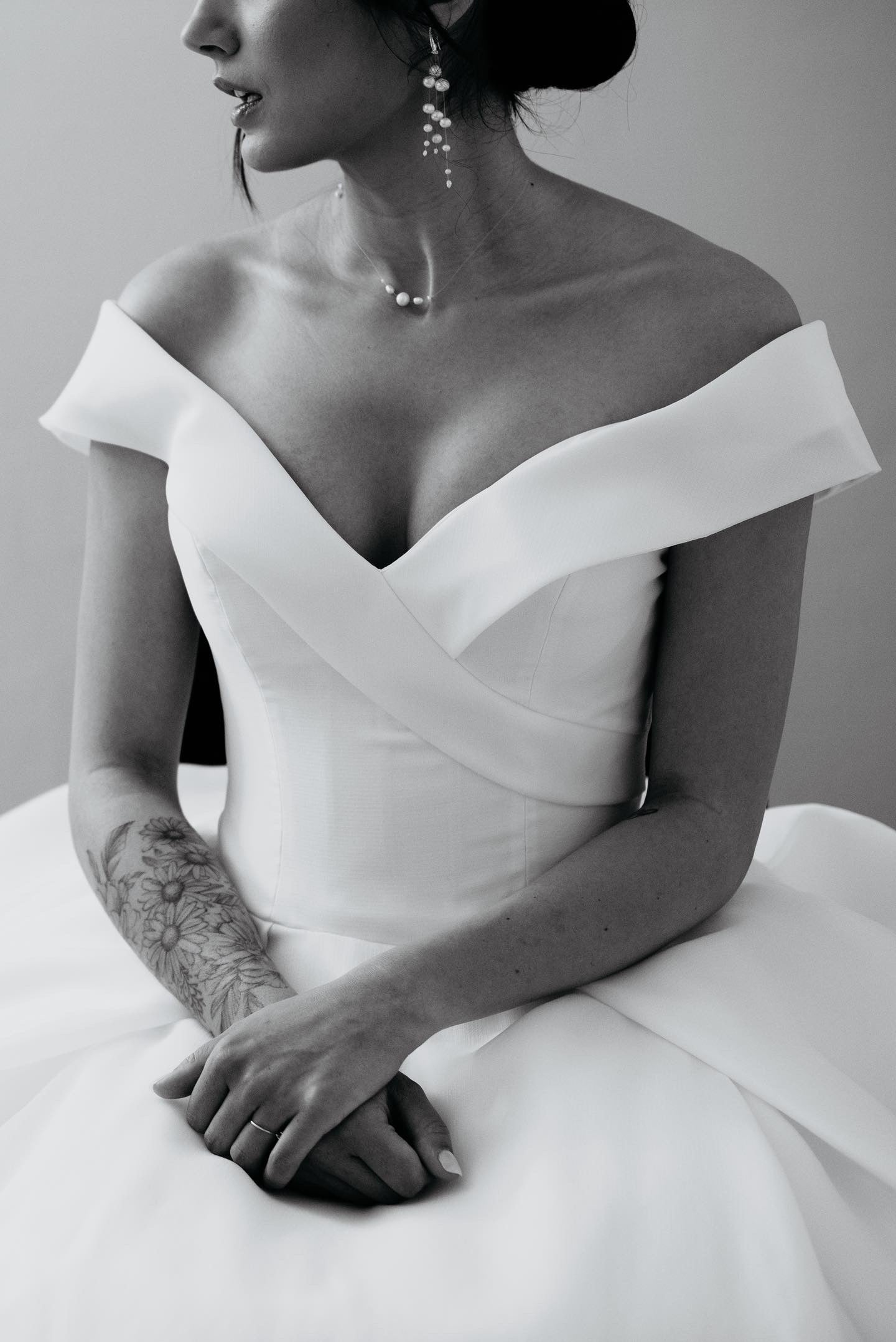 Pearl Transparent Thread Wedding Necklace