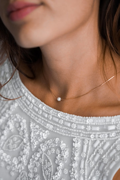 Exquisite - Natural Pearl Back Necklace